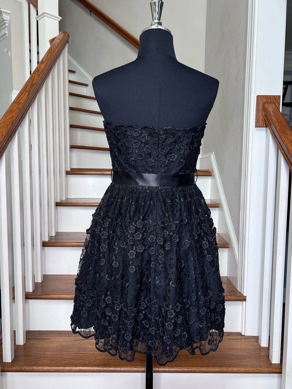 Oleg Cassini Black Strapless Floral Lace Party Dress Fit & Flare Size 2 - Picture 6 of 9